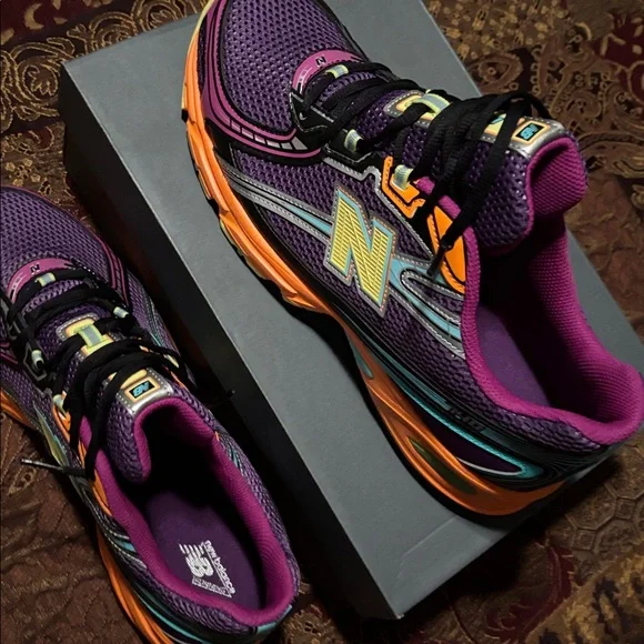 New Balance 740 - Picture 3 of 7